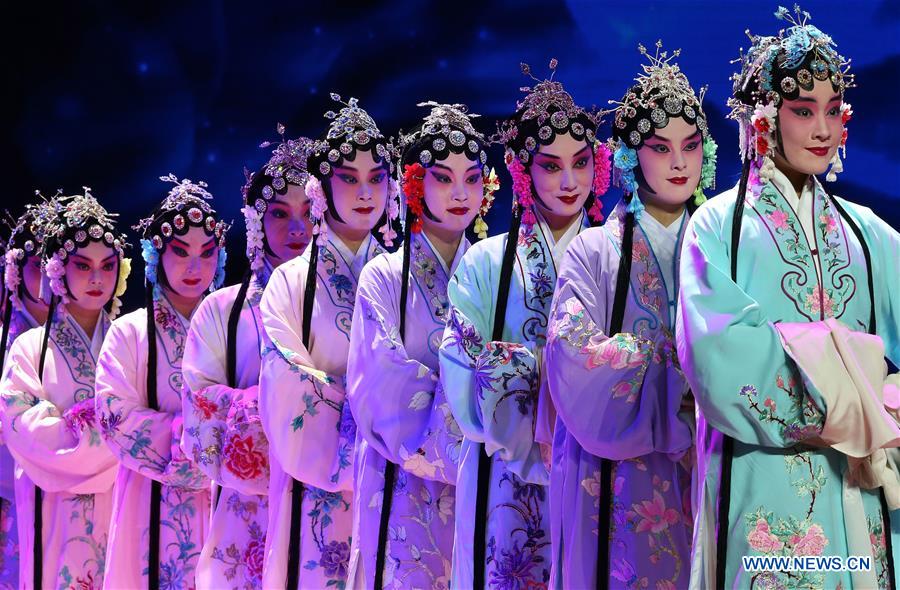 Traditional Chinese operas staged in Lima