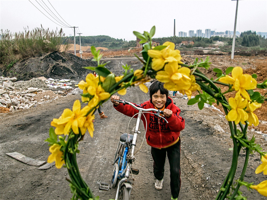 Photo reveals the world through children's eyes