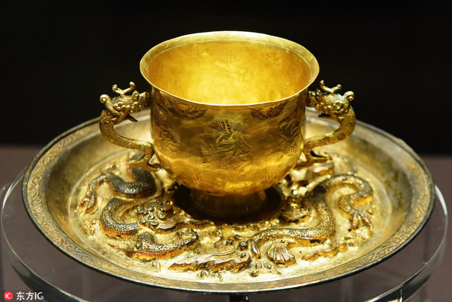 Oldies and 'goldies' on display in Hangzhou