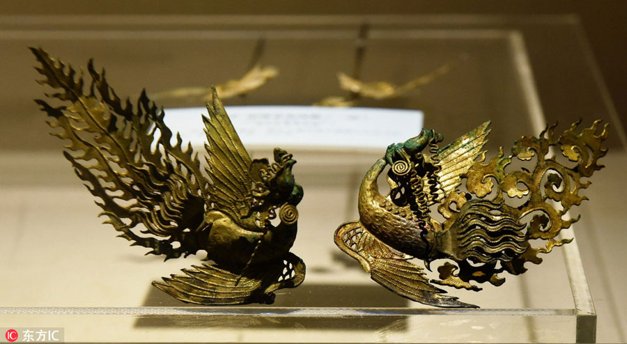 Oldies and 'goldies' on display in Hangzhou