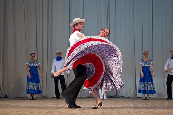 Moiseyev dance troupe returns to Beijing