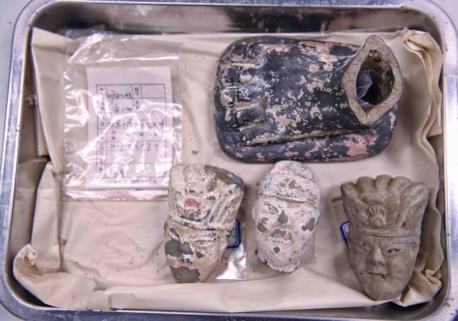 High official's family tombs unearthed in Chengdu