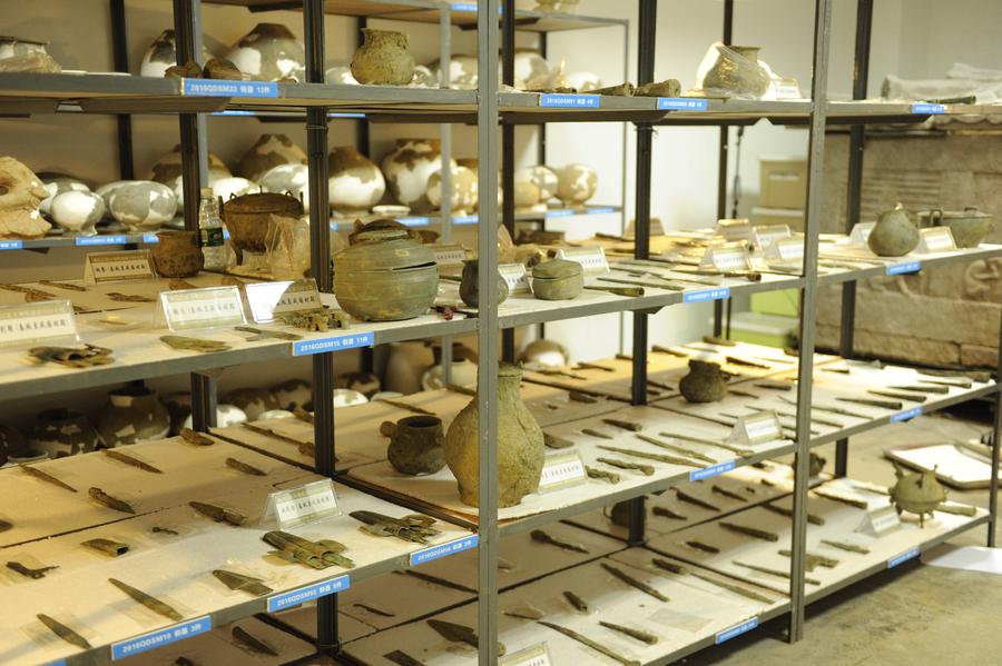 540 bronze items unearthed in Chengdu tomb cluster