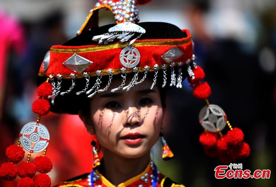 Yi people mark tiger festival in Yunnan