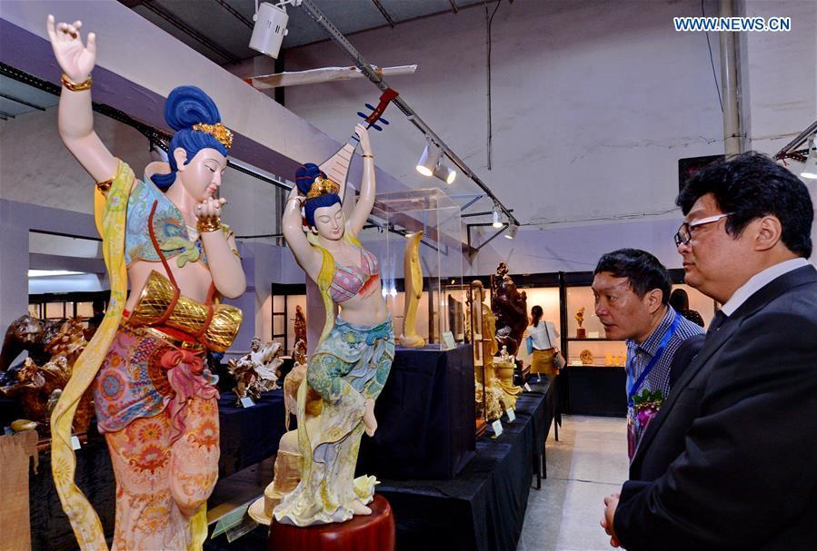 Cross-strait craftwork expo held in SE China's Fujian