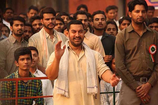 Hindi film strikes emotional chord to top China box office