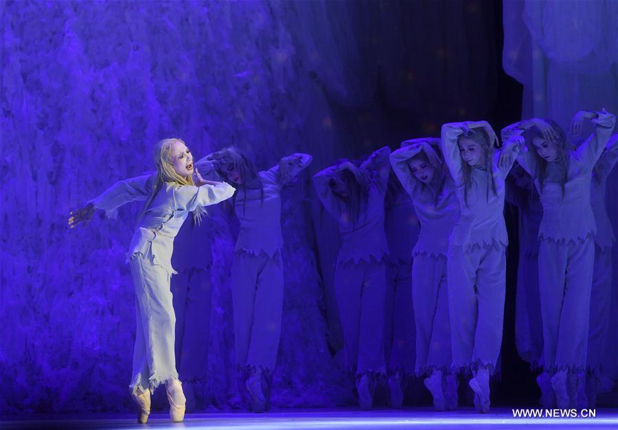 Ballet 'White-haired Girl' staged in Beijing
