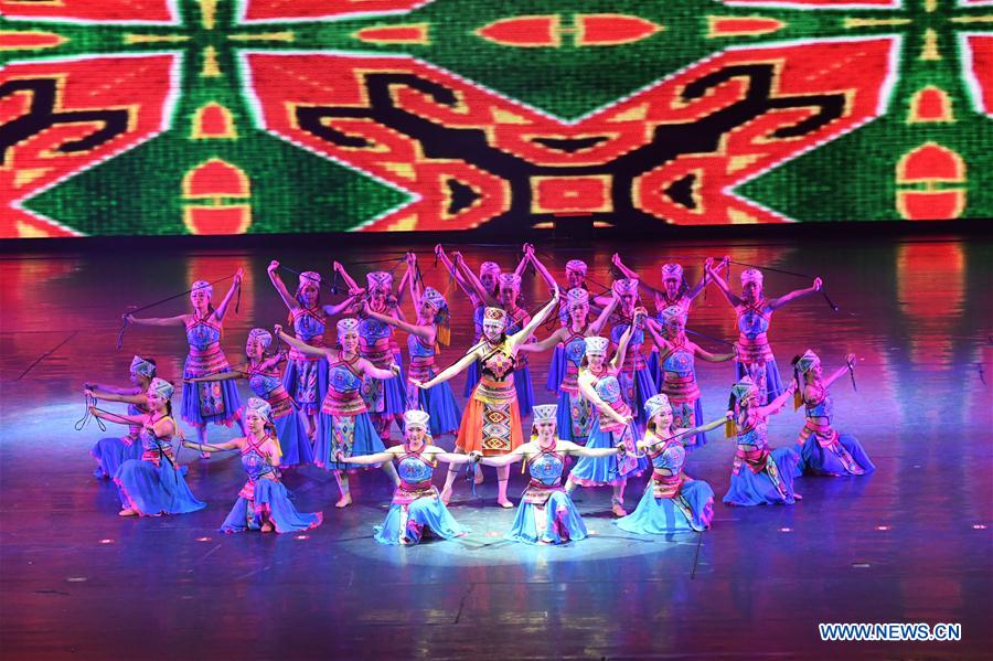 Performance featuring tales on Tujia ethnic group staged in Chongqing