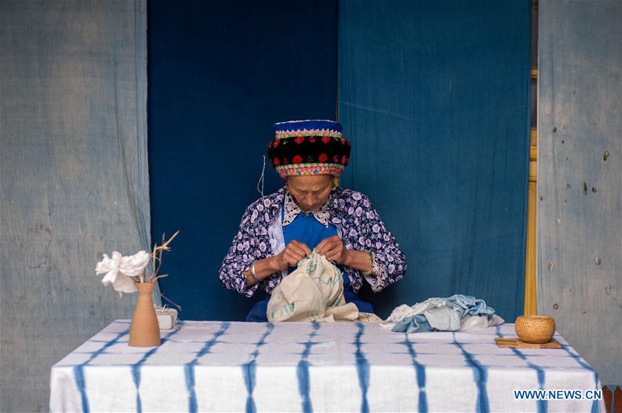 Tie-dyeing technique of Bai ethnic group in Yunnan