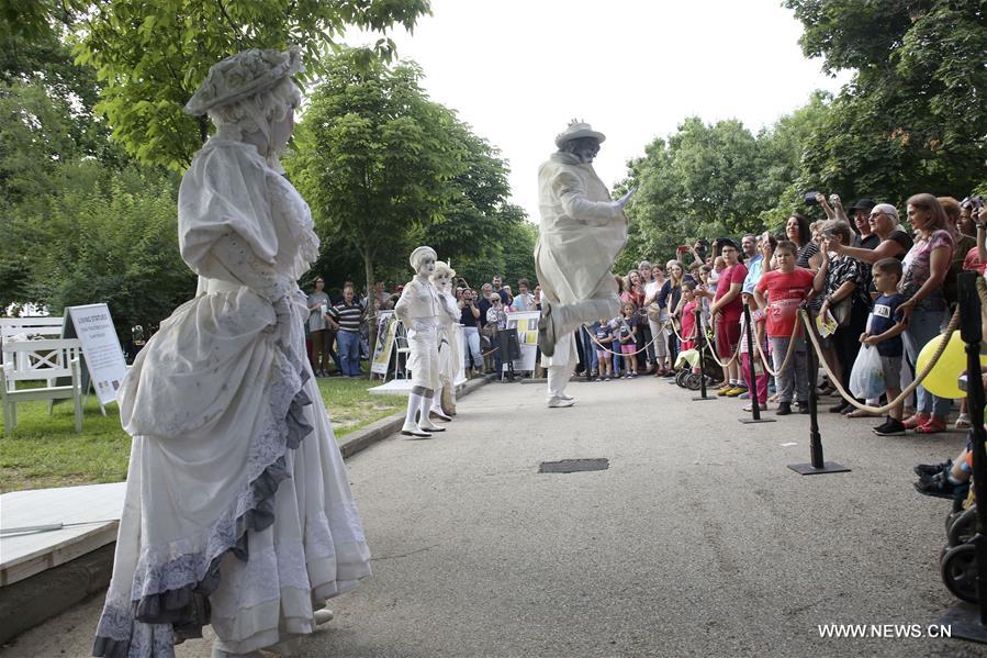 7th Int'l Festival of Living Statues marked in Bucharest