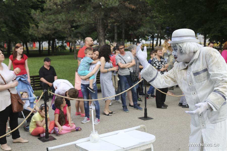 7th Int'l Festival of Living Statues marked in Bucharest