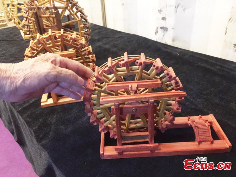 Old man creates miniature waterwheels without nails