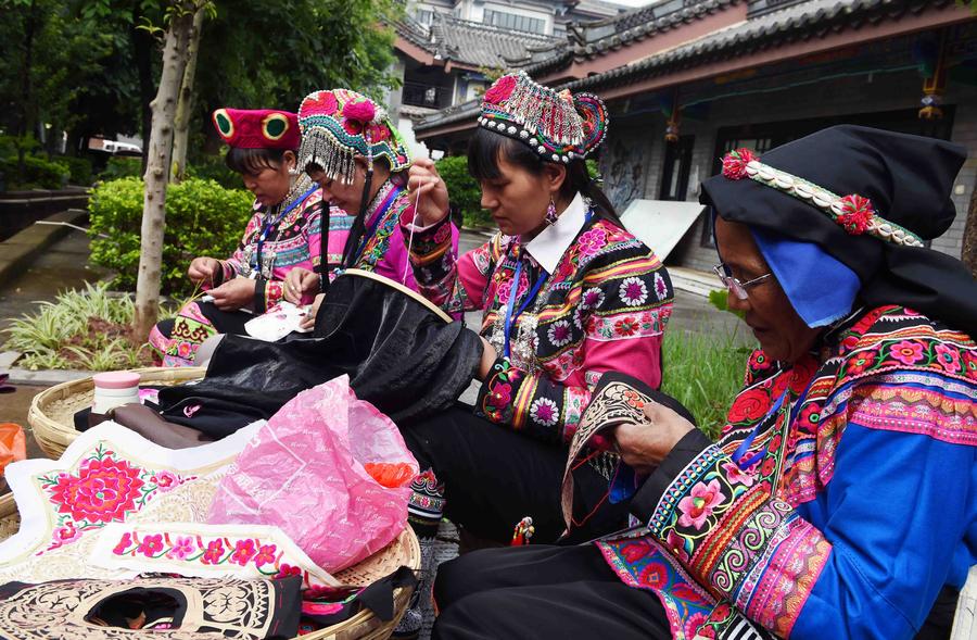 Ethnic embroidery show in SW China's Yunnan