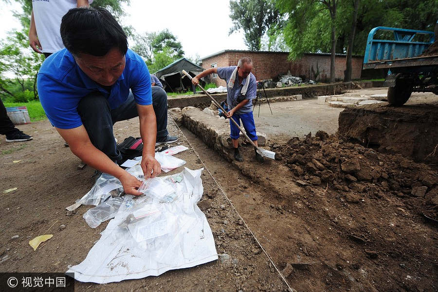 Emperor's inscriptions found in Yuanmingyuan ruins