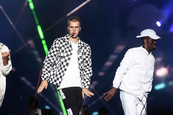 Bieber 'just over it' cancels the rest of his world tour