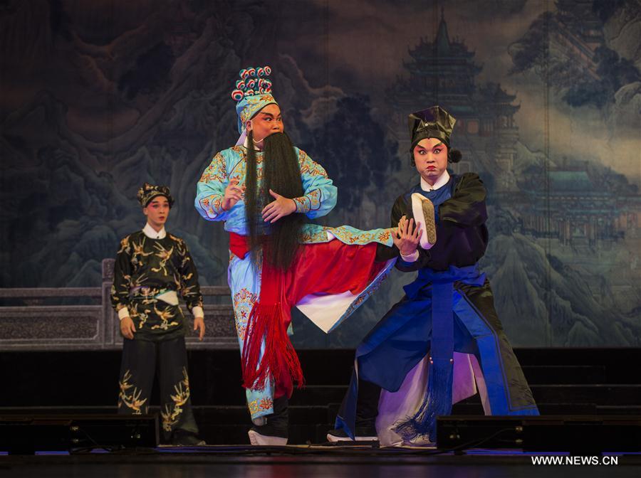 Actors perform Cantonese Opera in E China