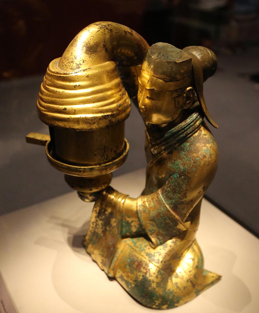 Qin and Han dynasties relics on display at the National Museum of China