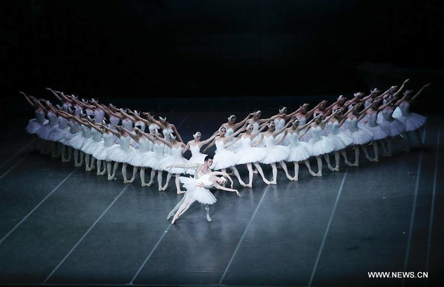 Shanghai Ballet performs Swan Lake in Antwerp, Belgium