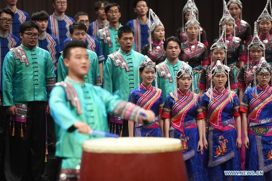 Chorus performance of She ethnic group held in E China's Hangzhou