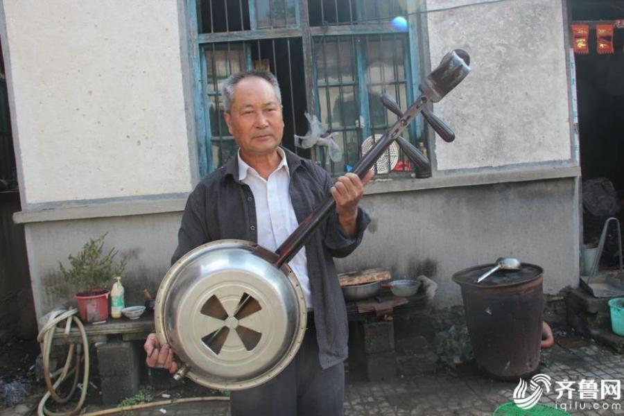 Farmer turns utensils into musical instruments, forms troupe