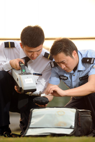 南航空警安全员队伍开展亚运安保大练兵