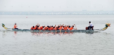 刺激的水上表演