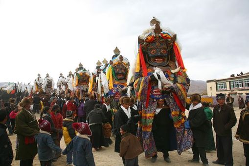 萨迦寺跳神