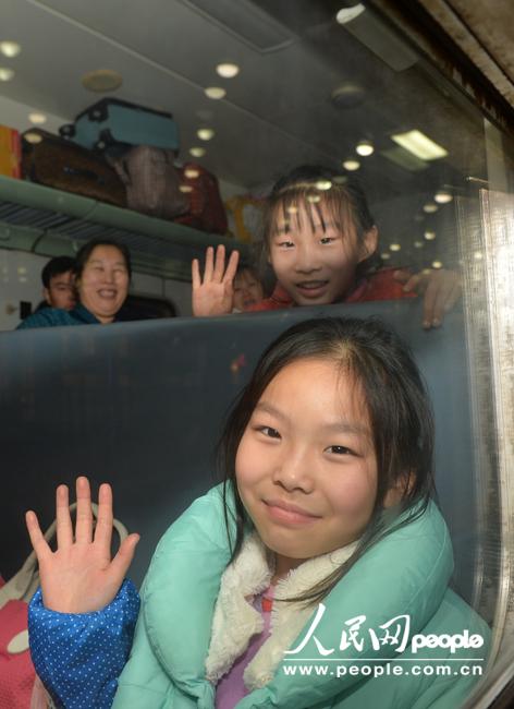 2014年春运拉开序幕 北京铁路局首趟临客开行