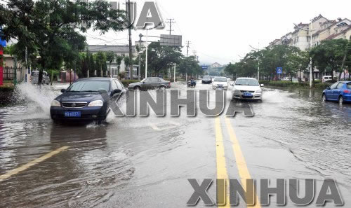 安徽巢湖遭特大暴雨袭击