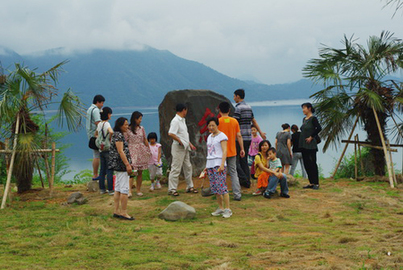 安徽黄山区黄金周旅游‘“吃住购娱’并旺