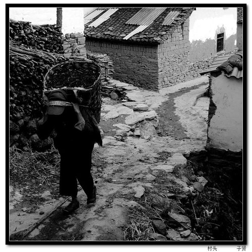 居住在云南南涧彝族村落的老人（组图）