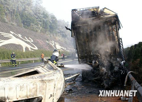 湖北京珠高速中断8小时后恢复通车