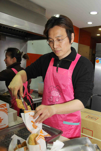 台湾青年福州创业 成功引入台式原味盐酥鸡