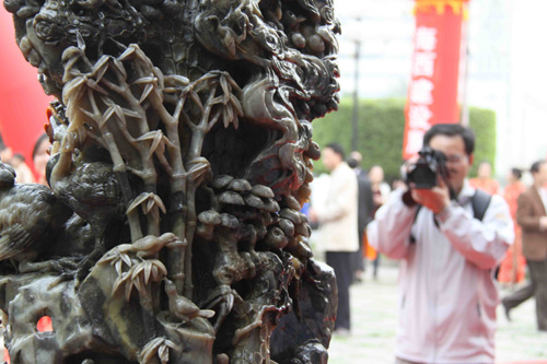 世界最大寿山石雕《春声赋》赴沪亮相世博会（图）