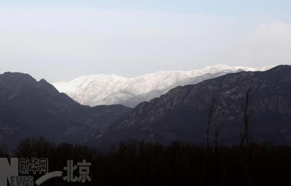 北京延庆海坨山春天仍然披“银装”[组图]