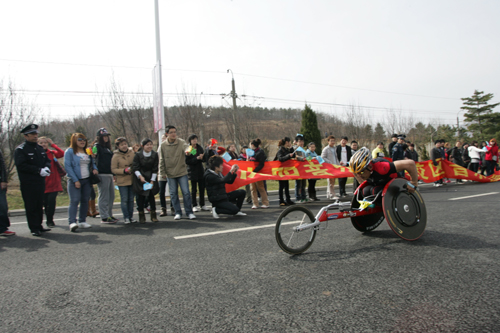 2010大连国际马拉松赛开赛