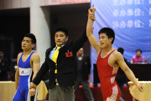全国男子古典式摔跤锦标赛：王路敏获得55公斤级冠军