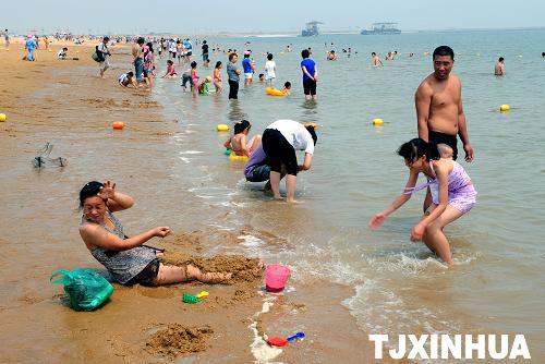 津门人工沙滩成京津游客新的亲水避暑景区