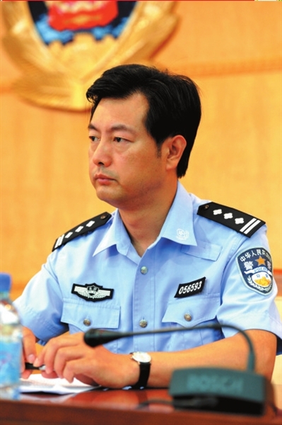 北京警方首批新闻发言人亮相 3人均为直属总队副总队长(图)