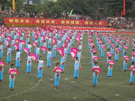 中国高等农业院校第七届大学生田径运动会在安徽农业大学开幕