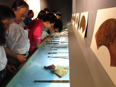 “清风徐来”中国（苏州）折扇艺术展在京开幕