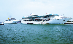 天津国际油轮母港创单日出入境游客人数之最