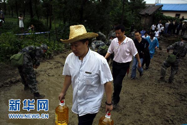 洪水冲垮宝成线一铁路桥　无人员伤亡