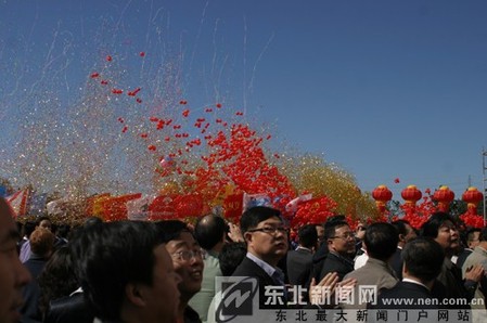 沈阳地铁一号线通车跨进地铁时代(组图)