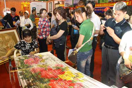 中国“四大家织”永春纸织画堪称千年“手上绝技”