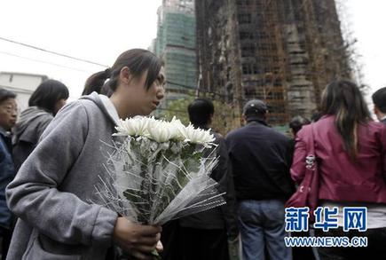 上海火灾事故伤员得到有效救治(图)