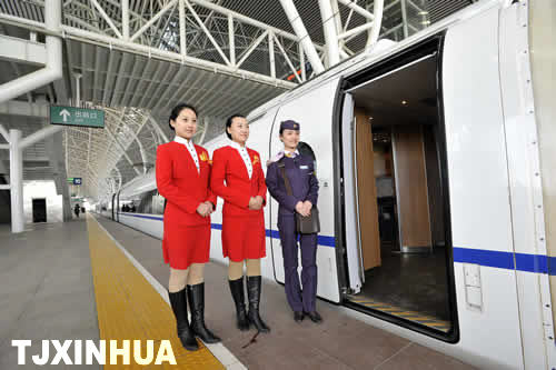 京津城际动车组努力打造世界高铁服务品牌