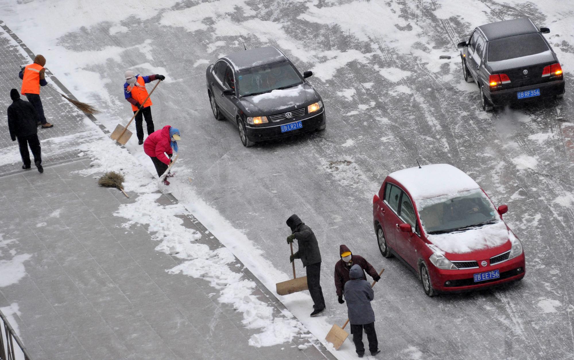 大连迎来今冬首场降雪