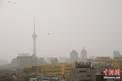 外来沙尘回流致北京空气质量持续超标 达四级中度污染