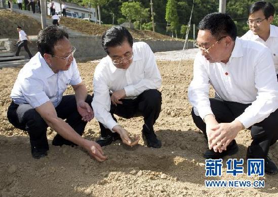 胡锦涛近日在湖北就加快转变经济发展方式等调研